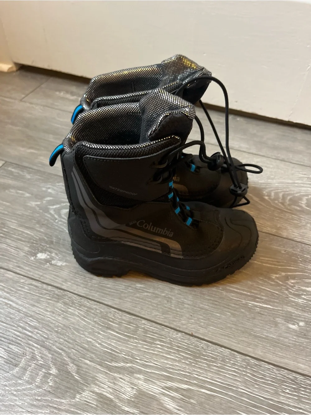 Columbia like new